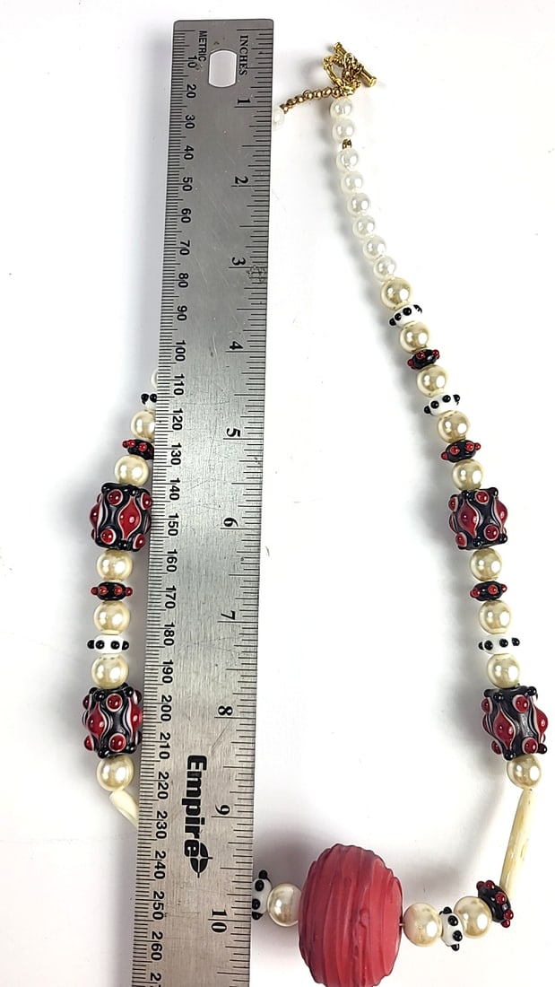 Red Black Ivory Faux Pearl Bone Lampwork Beaded Necklace Gold-Tone Toggle Clasp - 4