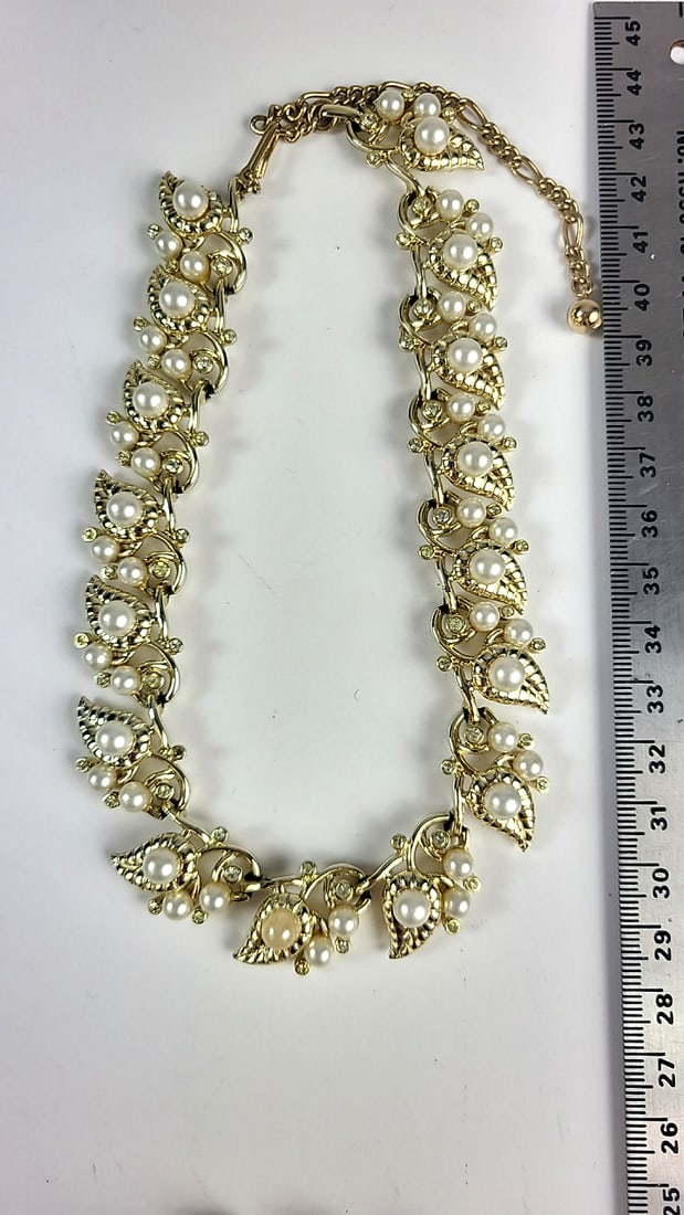 4-Piece Faux Pearl Gold-Tone Necklace Lot with Rhinestone Leaf and Multi-Strand Designs - 5