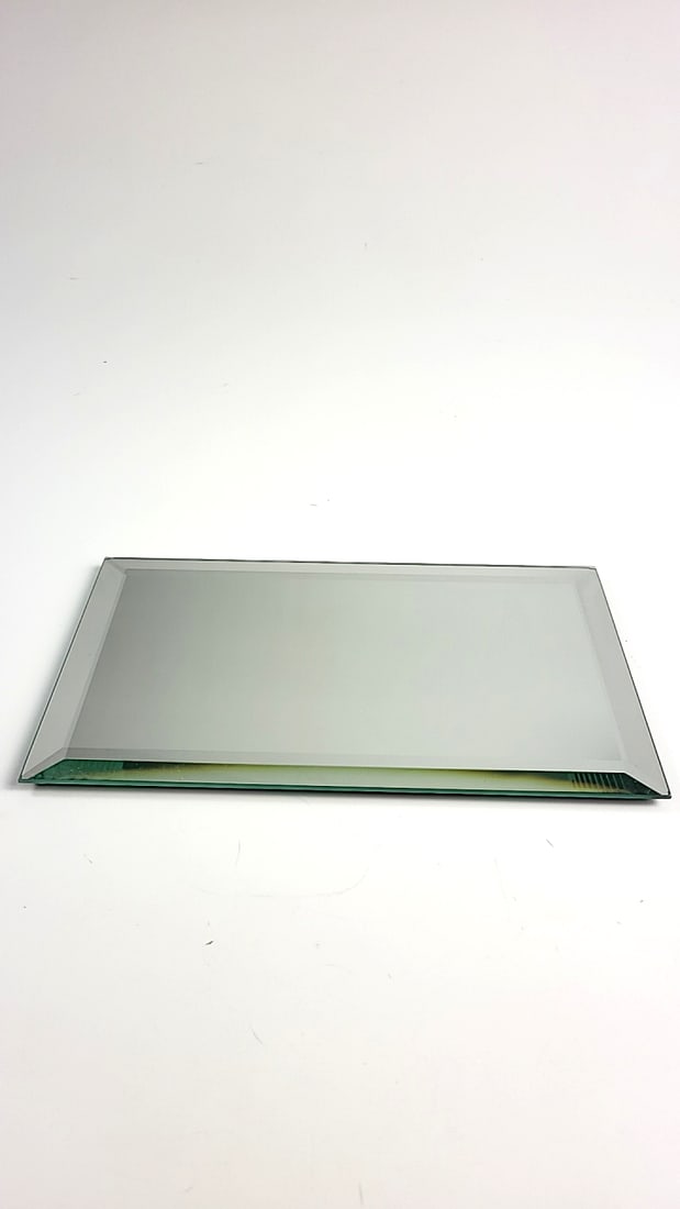 Rectangular Beveled Glass Mirror Display Tray with Rubber Feet, Approx. 10 x 6 in: 10 x 6 x 0.5 1 lb Low Estimate: 10.00 High Estimate: 35.00