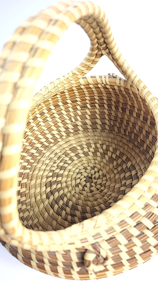 Round Handwoven Natural Fiber Basket with Loop Handle, Two-Tone Coiled Weave - 5