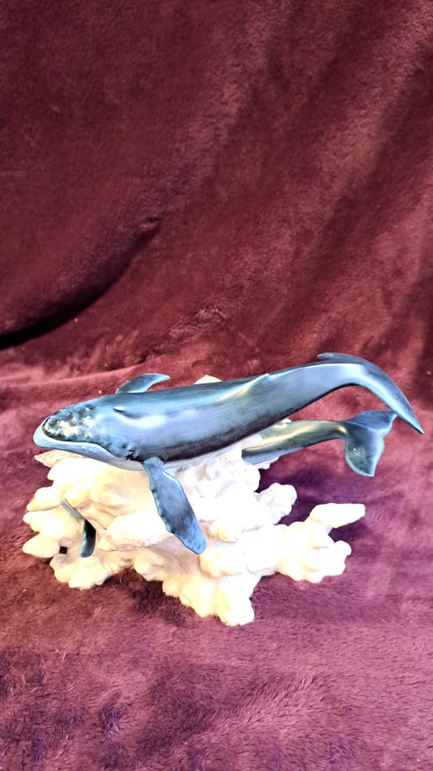 Robert Wyland Classics Collection Humpback Whale Family Figurine With Coral Base - 3