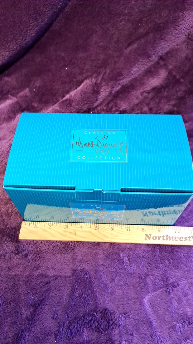 Walt Disney Classics Collection Purple Snails Porcelain Figurine With Box - 4