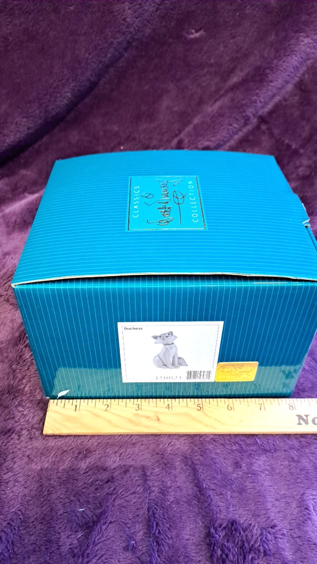 Walt Disney Classics Collection Duchess The Aristocats White Cat Figurine With Box - 5