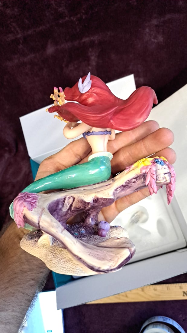 Walt Disney Classics Collection The Little Mermaid Ariel Seaside Serenade Figurine - 6