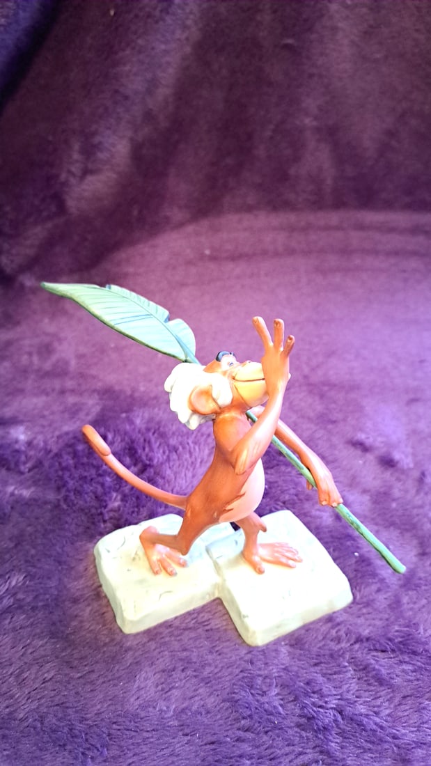 Walt Disney Classics Collection The Lion King Rafiki Figurine With Leaf & Box - 3