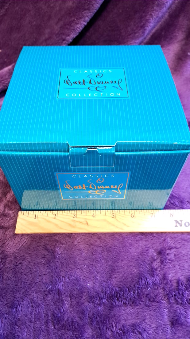 Walt Disney Classics Collection Lady And The Tramp Lady Puppy Hatbox Figurine - 4