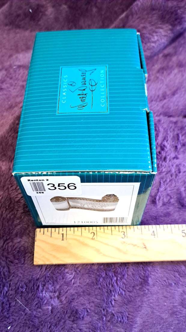 Disney Classics Walt Disney Collection The Aristocats Film Strip Scroll Figurine With Box - 5