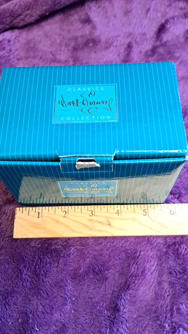 Walt Disney Classics Collection Mickey Mouse Brave Little Tailor Film Reel Figurine With Box - 4