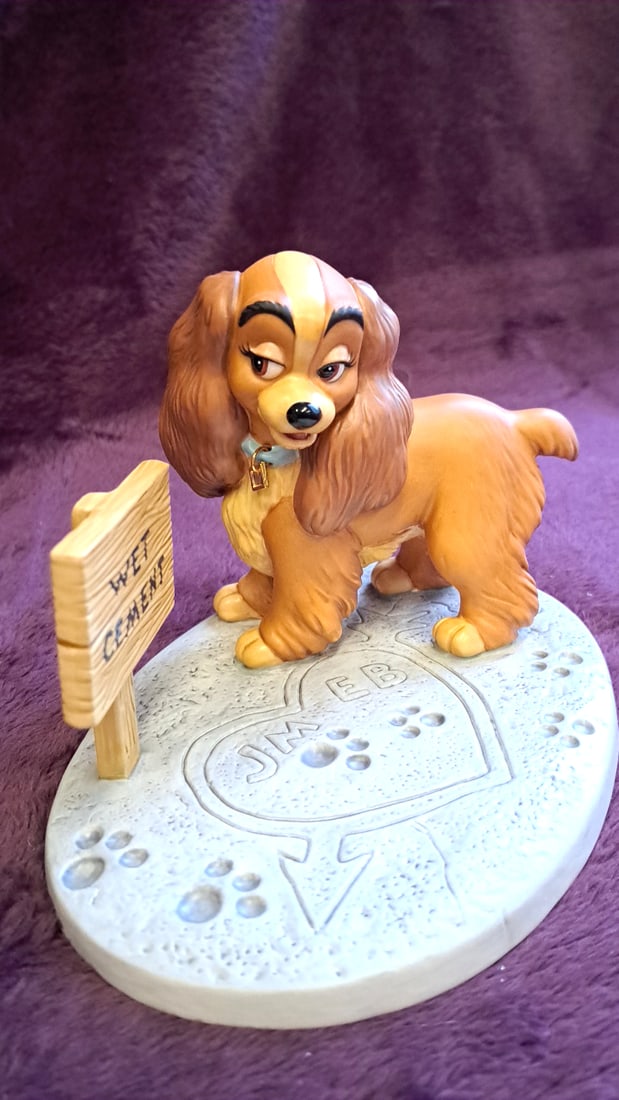 Walt Disney Classics Collection Lady Wet Cement Figurine With Box - 2