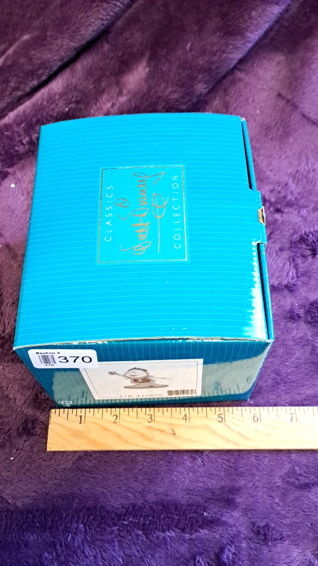 Walt Disney Classics Collection Cogsworth Beauty And The Beast Figurine With Box - 5
