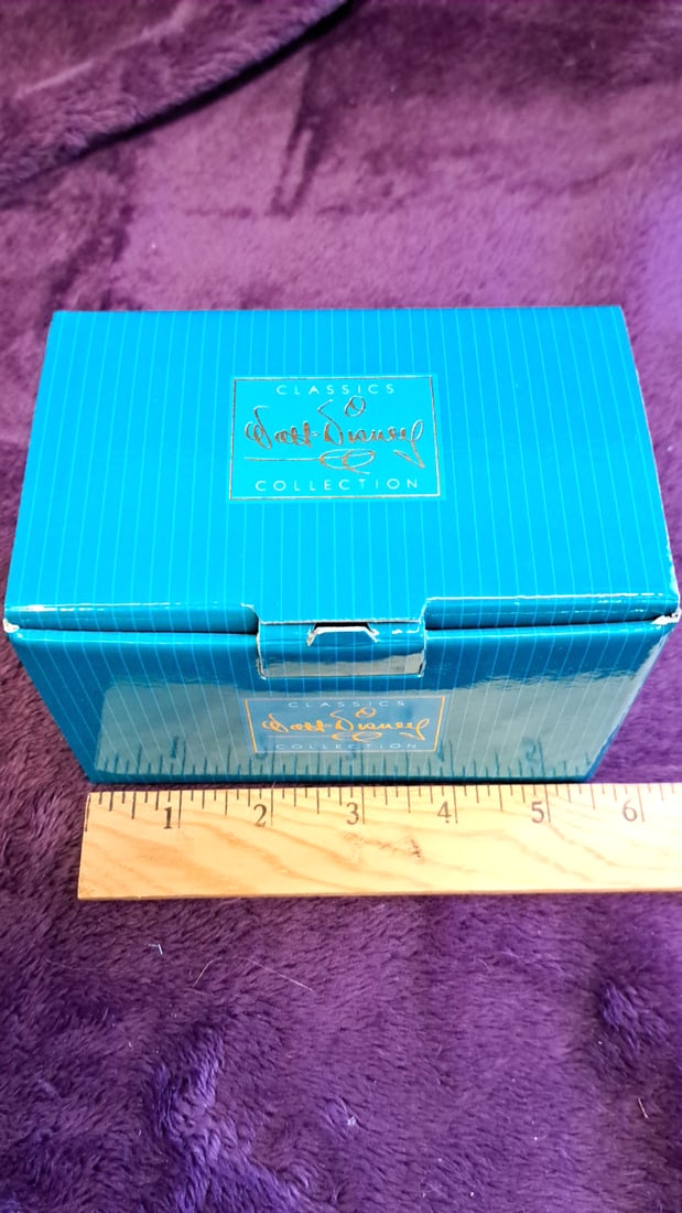 Walt Disney Classics Collection The Little Mermaid Film Scroll Figurine With Box - 4