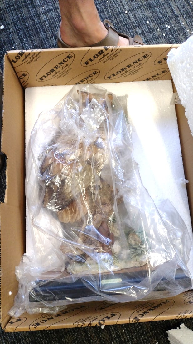 Giuseppe Armani Florence Owl Figurine On Wood Base With Box - 10