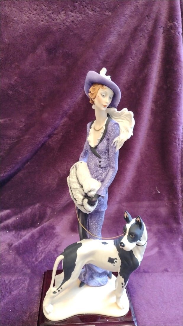 Giuseppe Armani Florence Collection Darte Lady With Great Dane 429c Dog Figurine: 6 x 18 x 7 3. 5 lb Low Estimate: 150.00 High Estimate: 150.00