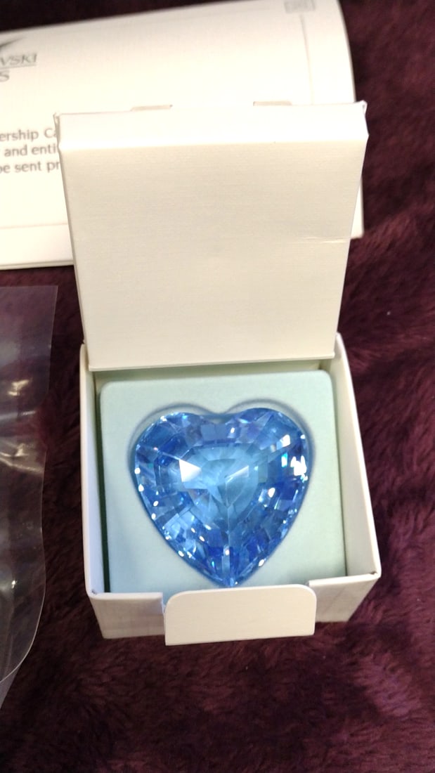 Swarovski Scs Blue Faceted Crystal Heart Membership Gift With Box & Display Stand - 2