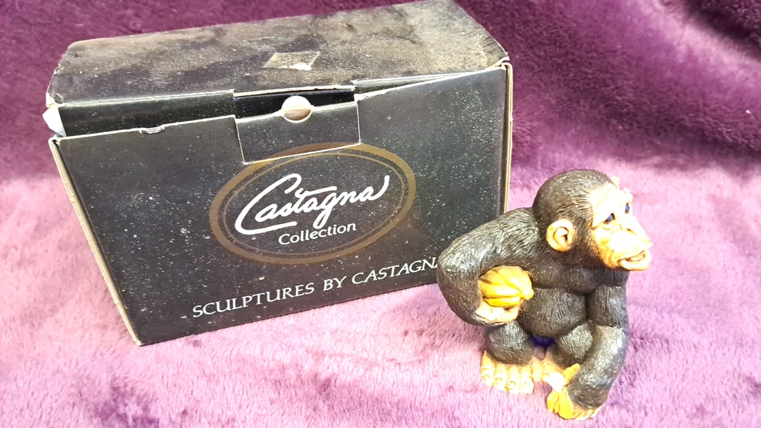 Castagna Collection Chimpanzee Holding Bananas Figurine Sculpture With Box (1 of 5)