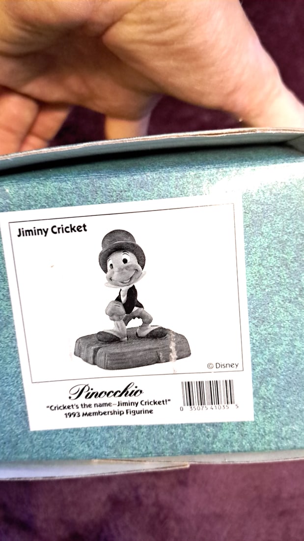 Walt Disney Classics Collection Jiminy Cricket Pinocchio 1993 Membership Figurine - 6