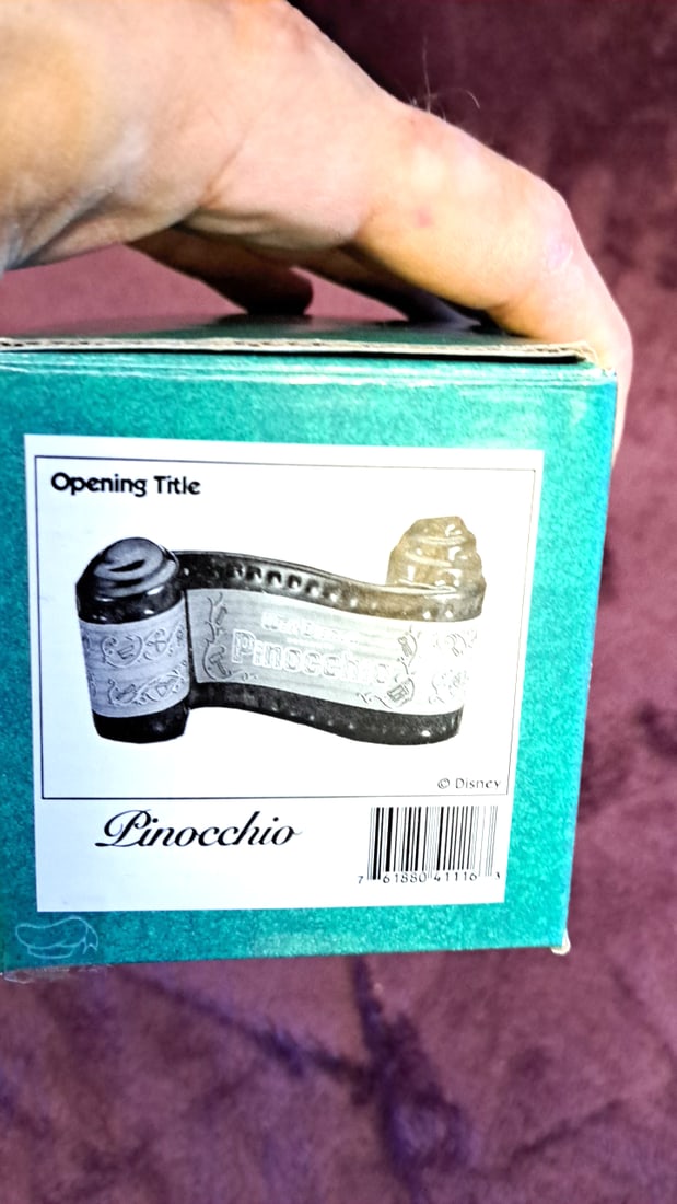 Walt Disney Classics Collection Pinocchio Opening Title Filmstrip Figurine - 3