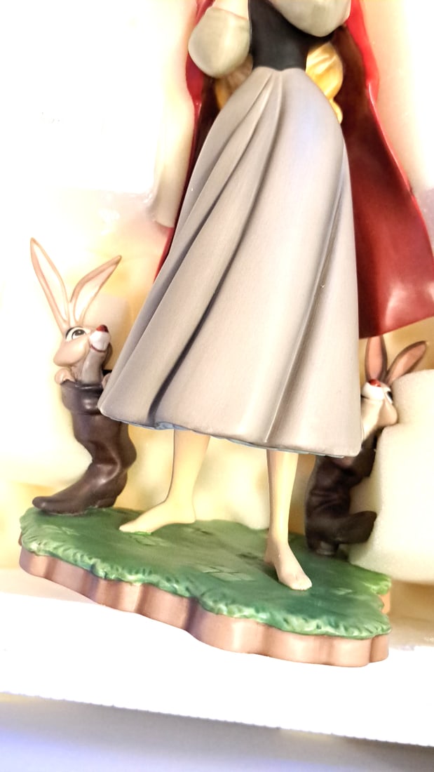 Walt Disney Classics Collection Sleeping Beauty Briar Rose Figurine With Animals - 3