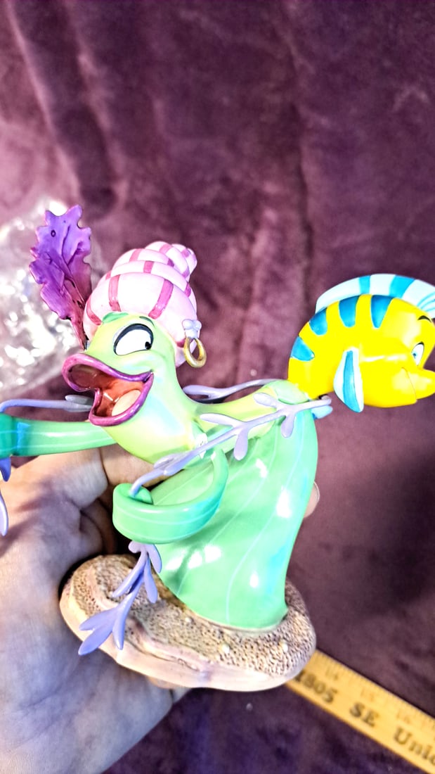 Wdcc Walt Disney Classics Collection Flounder's Fandance Flounder Little Mermaid Figurine - 11