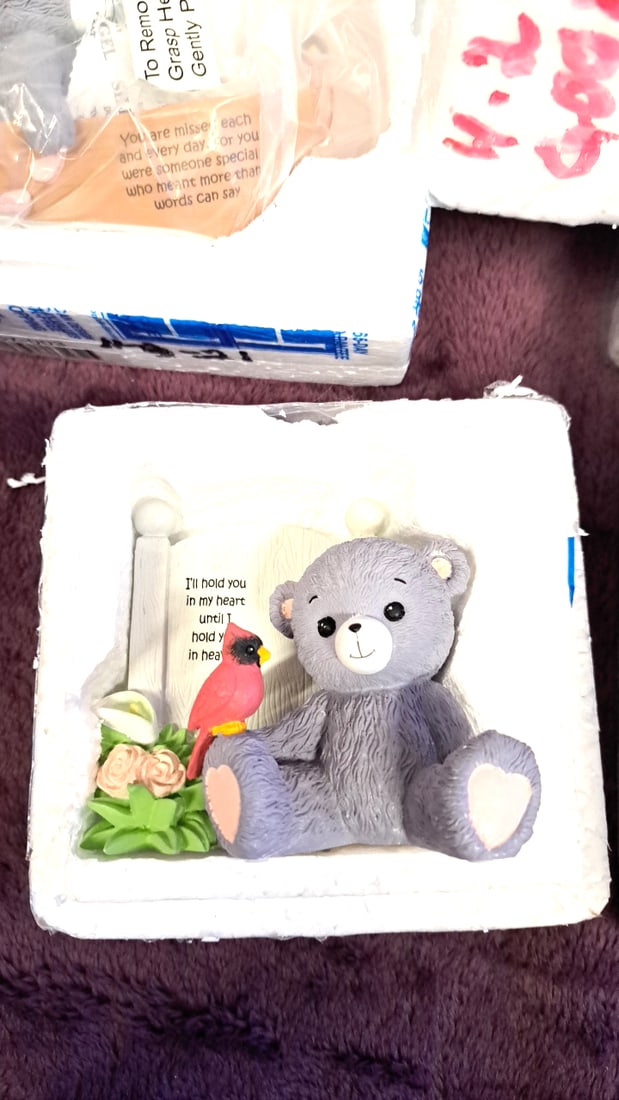 Lot Of 4 The Hamilton Collection Faithful Fuzzies A Love So Dear Bear & Cardinal Figurines - 3