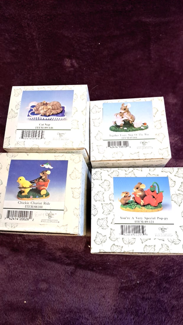 Charming Tails By Fitz And Floyd Figurine Lot Of 4: Cat Nap, Chickie Chariot, Together Every Step...: 5 x 6 x 14 1. 2 lb Low Estimate: 20.00 High Estimate: 60.00