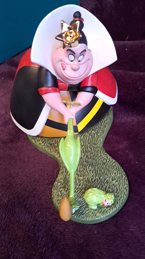 Wdcc Walt Disney Alice In Wonderland Queen Of Hearts Let The Game Begin Figurine 1999 - 2