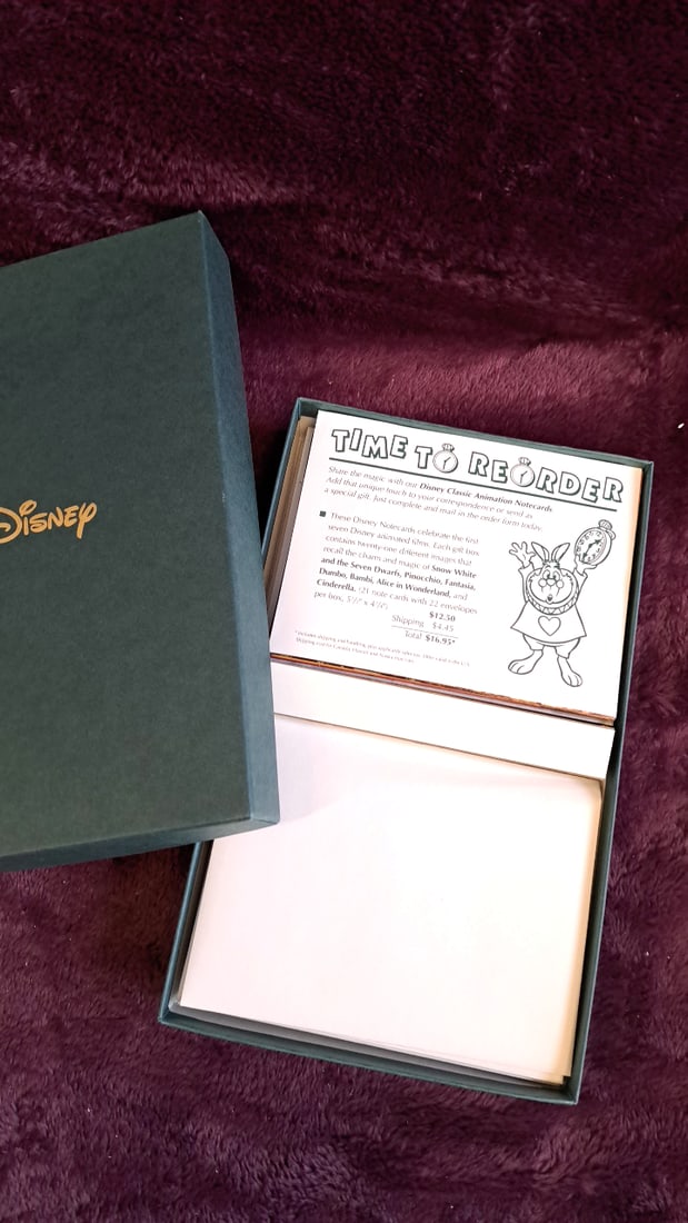 Disney Classic Animation Notecards Box Set With Green Disney Logo Box: 8 x 11 x 1. 5 1. 5 lb Low Estimate: 17.00 High Estimate: 30.00