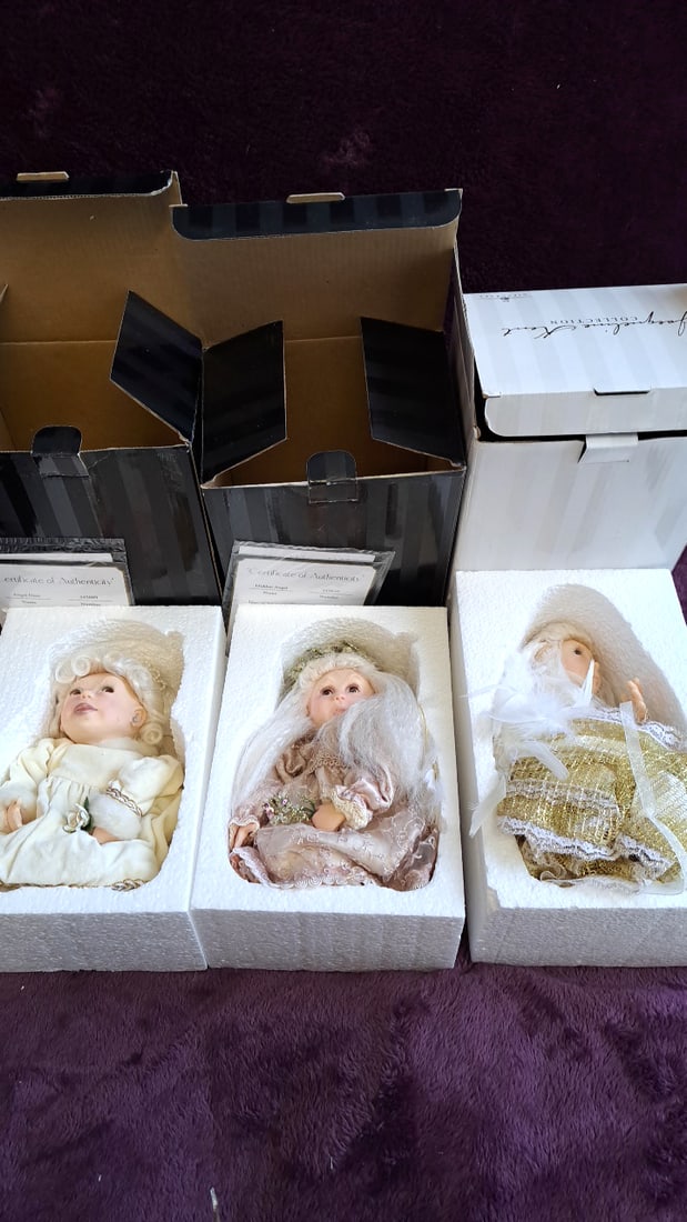 Jacqueline Kent Collection Giftcraft Porcelain Angel Dolls Lot Of 3 With Boxes & Coas: 9 x 4 x 4 1. 5 lb Low Estimate: 100.00 High Estimate: 75.00