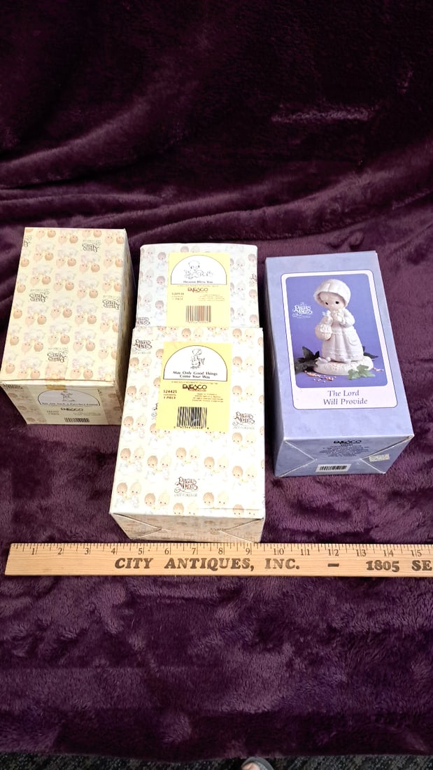 Enesco Precious Moments Porcelain Figurine Lot W/ Boxes 520934 524395 524425 The Lord Will Provide - 2