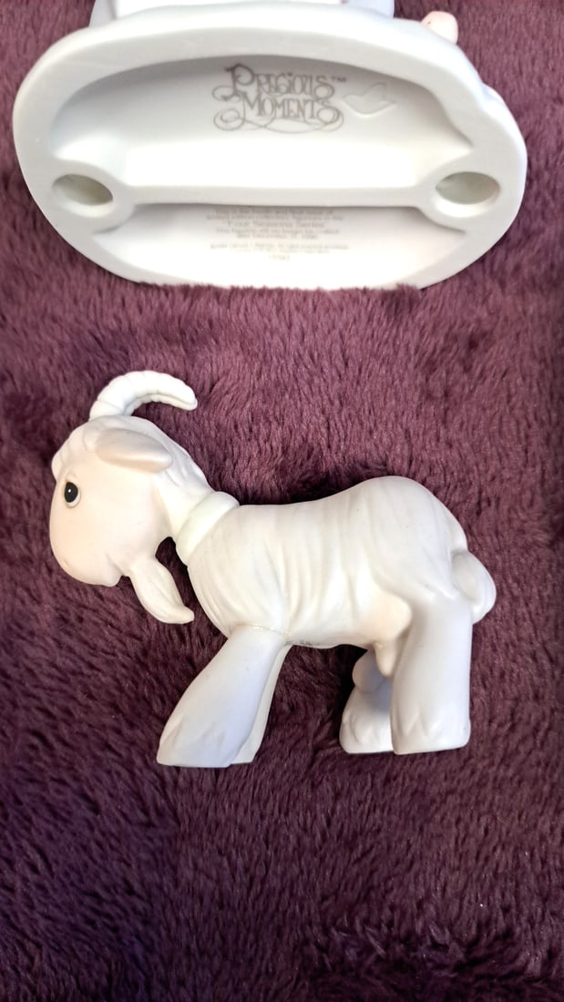 Precious Moments Figurines Lot Without Boxes - 5