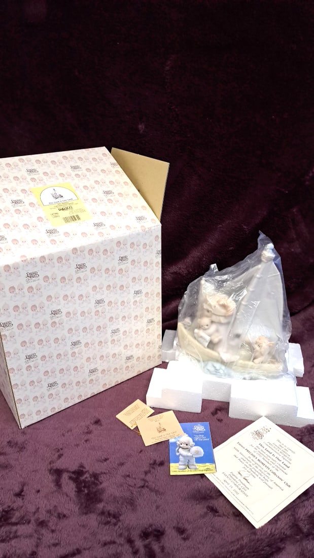 Dreamsicles The Land Is Our Land Cherub Sailboat Figurine With Box Coa: 11 x 10 x 12.2. 5 lb Low Estimate: 50.00 High Estimate: 180.00