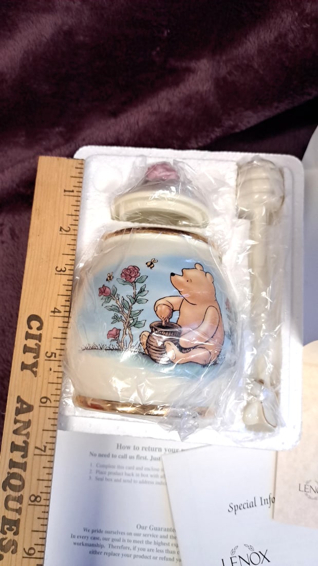 Lenox Disney Classic Pooh Honey Pot Porcelain Jar With Honey Dipper & Box - 3