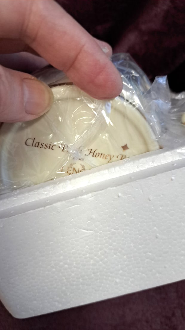 Lenox Disney Classic Pooh Honey Pot Porcelain Jar With Honey Dipper & Box - 4