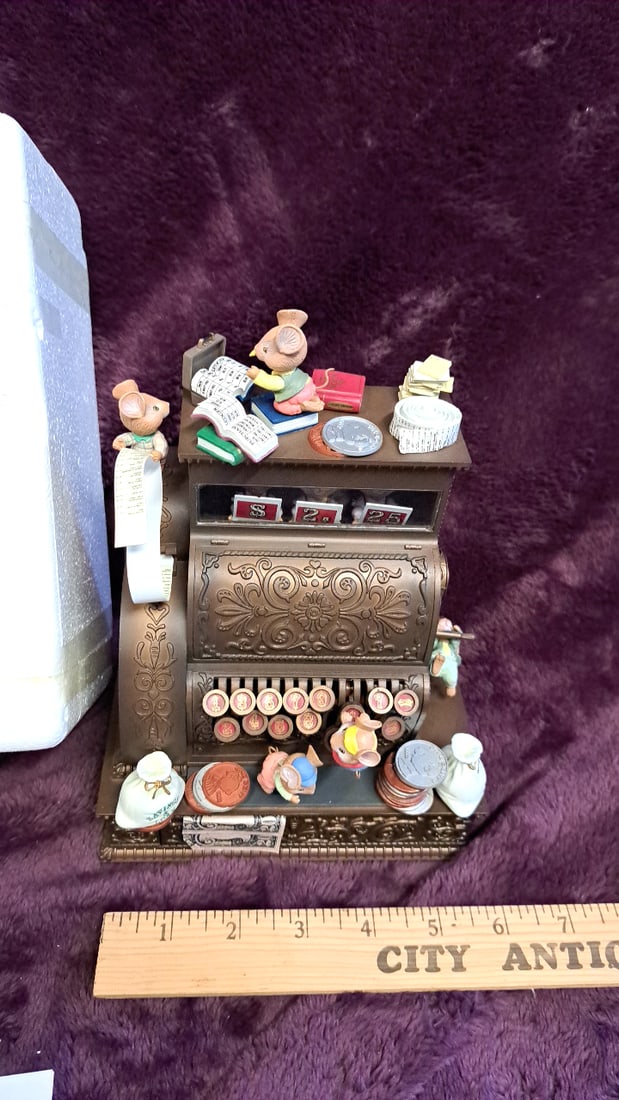 Enesco Music Showcase "we're In The Money" Deluxe Action Musical Cash Register Figurine - 10