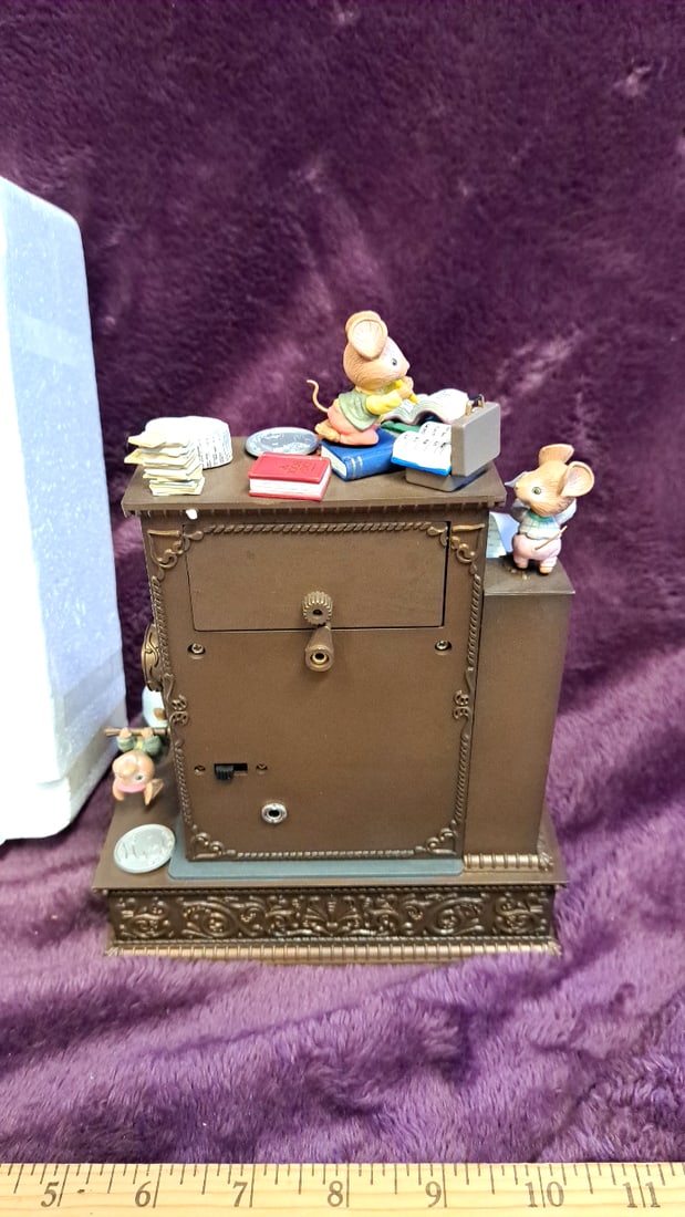 Enesco Music Showcase "we're In The Money" Deluxe Action Musical Cash Register Figurine - 5