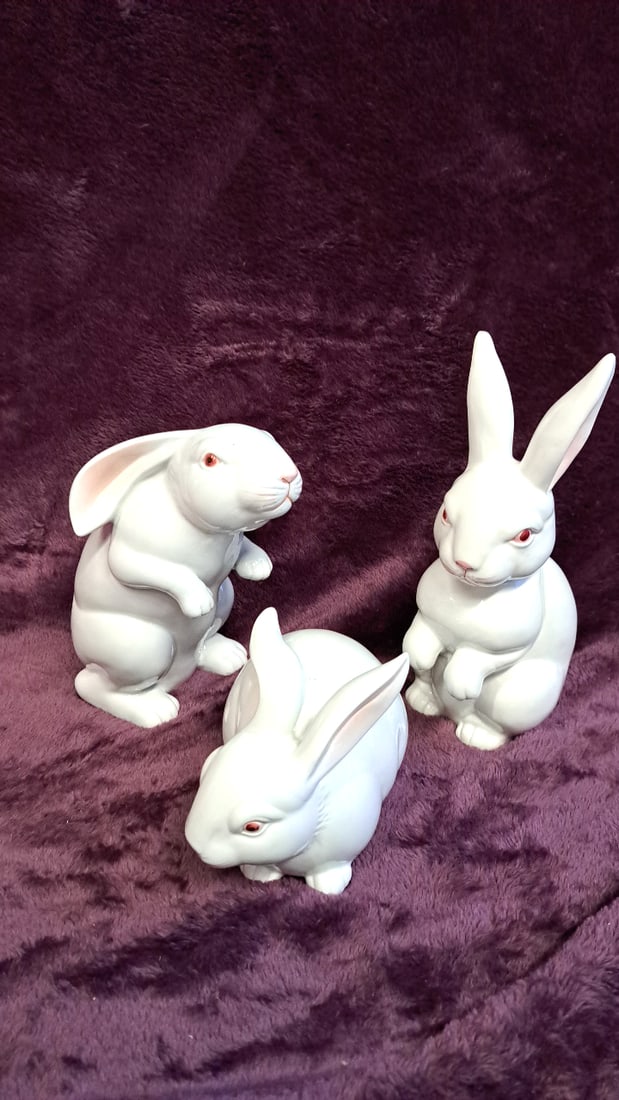 Lot Of 3 Fitz And Floyd White Ceramic Rabbit Figurines With Red Eyes: 11 x 10 8 3 lb Low Estimate: 50.00 High Estimate: 75.00