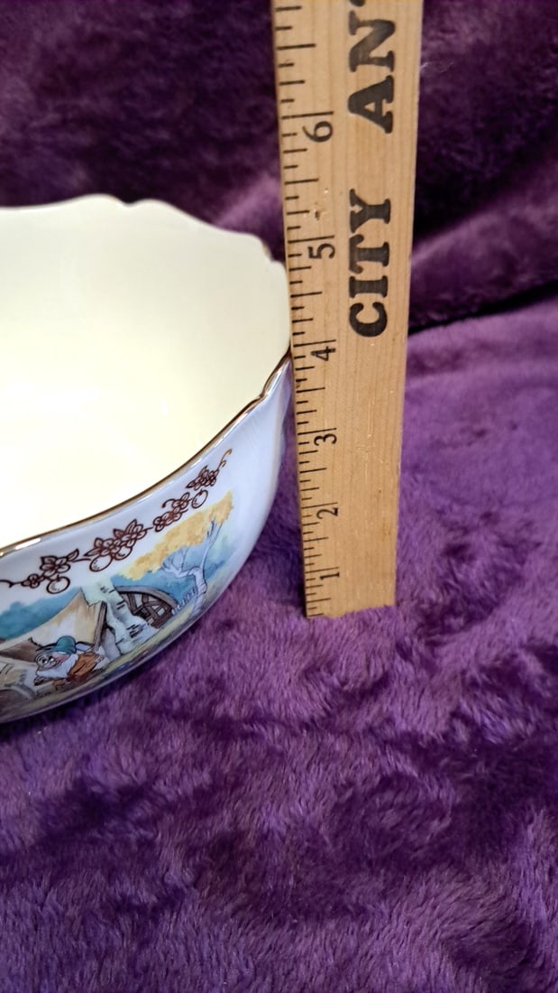 Lenox Disney Snow White And The Seven Dwarfs 24k Gold Fine China Bowl 8.5" - 3