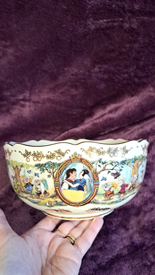Lenox Disney Snow White And The Seven Dwarfs 24k Gold Fine China Bowl 8.5" - 7