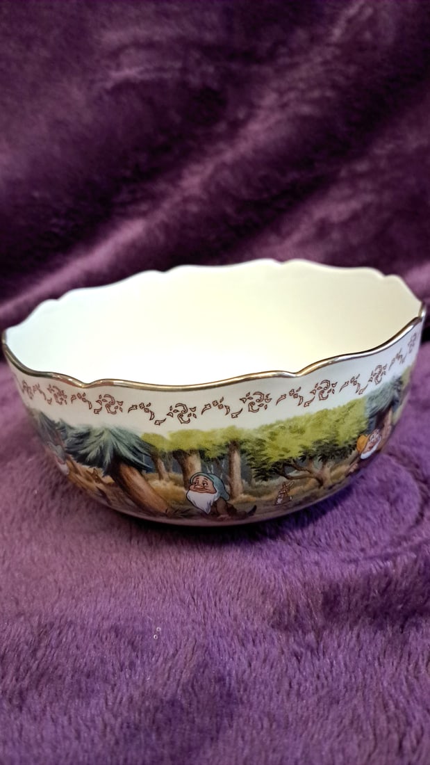 Lenox Disney Snow White Fine China Bowl With 24k Gold Trim - 5