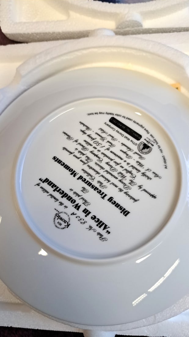 Disney Collector Plate Set Of 4 Snow White Cinderella Alice In Wonderland Sleeping Beauty - 8