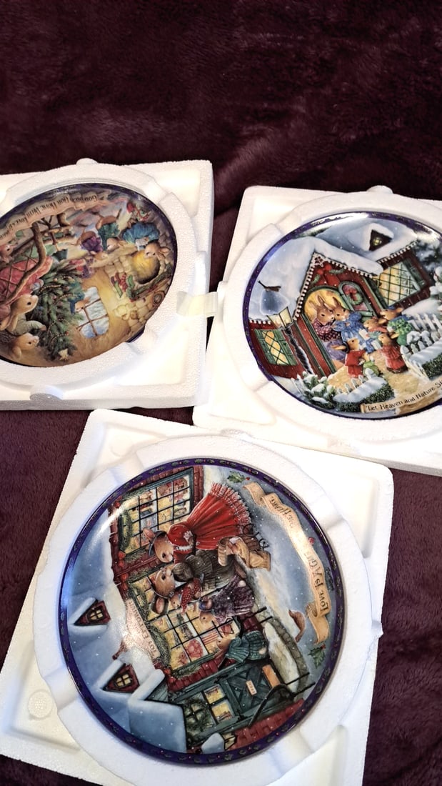 Crestley Collection Susan Wheeler Christmas Comes To Primrose Hill Collector Plates Lot Of 3: 12x12x12 6lbs Low Estimate: 25.00 High Estimate: 100.00
