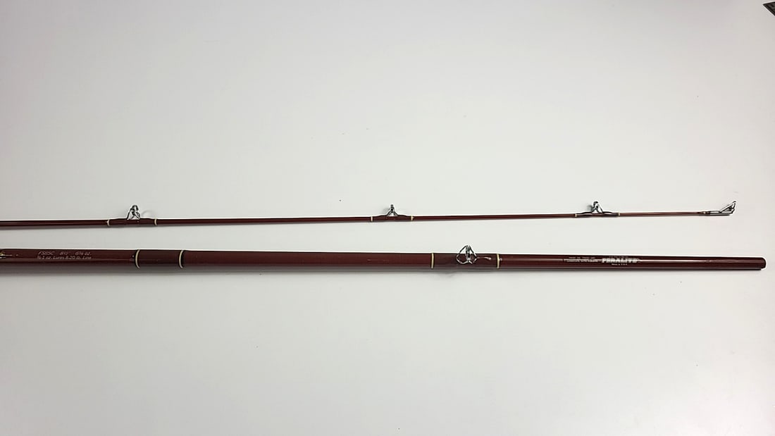 Fenwick Fs85c 8'6" Casting Fishing Rod 8-20 Lb Line With Case - 4