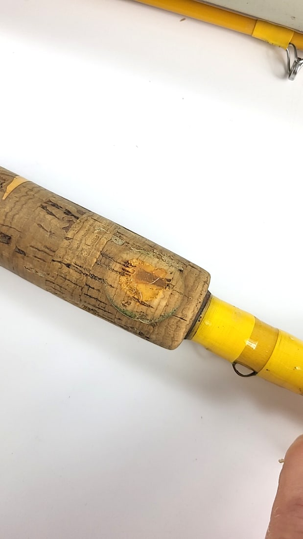 Wright & Mcgill Salmon Moocher No. Msm 8 1/2 Ft Yellow Fishing Rod - 3