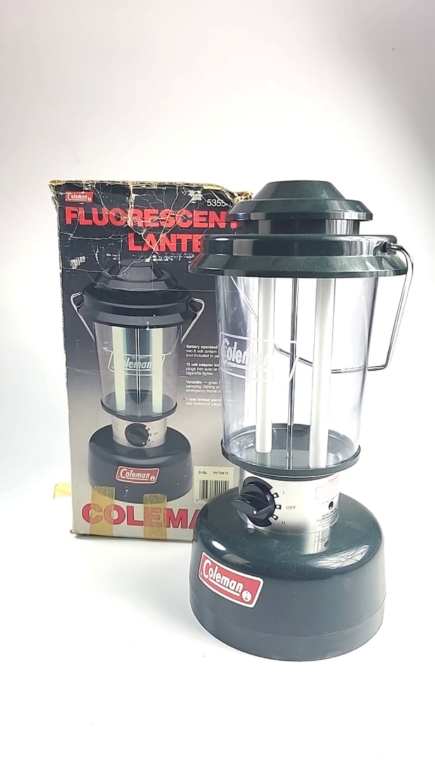 Coleman 5355-700 Fluorescent Lantern, 2-tube: 12 x 15 x 12 3 lb Low Estimate: 20.00 High Estimate: 50.00