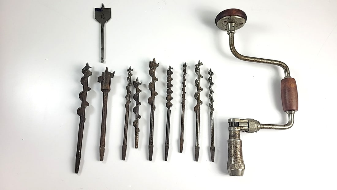 Hand Brace Drill With Assorted Auger Bits And Wood Handles (1 of 6)