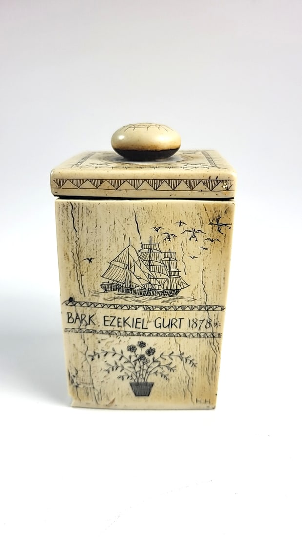 Scrimshaw-style Lidded Box With Polar Bear, Seal, Walrus & Ship Engravings - 4