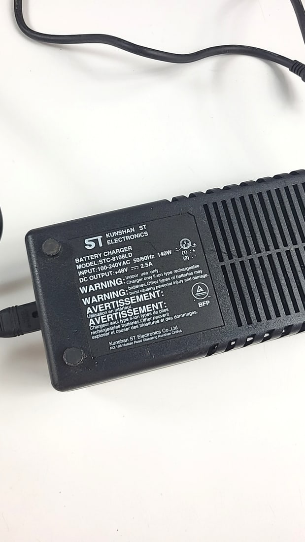 Kunshan St Electronics Stc-810ld 48v 2.5a Li-ion Battery Charger - 4