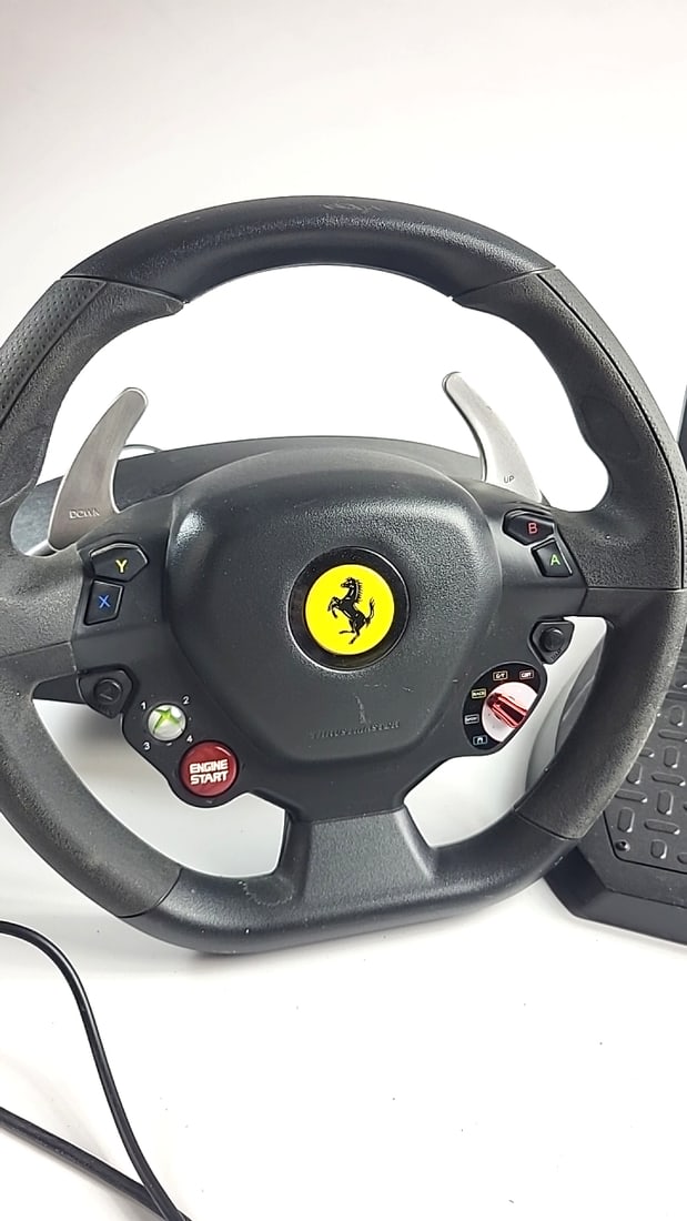 Thrustmaster Ferrari 458 Racing Wheel And Pedal Set For Xbox 360 - 2