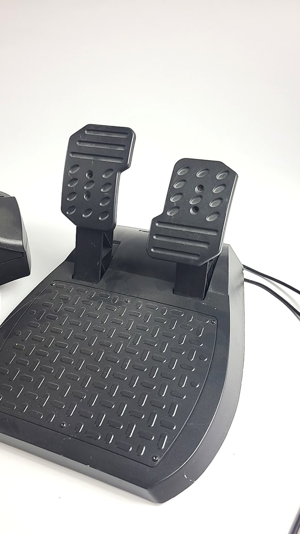 Thrustmaster Ferrari 458 Racing Wheel And Pedal Set For Xbox 360 - 3
