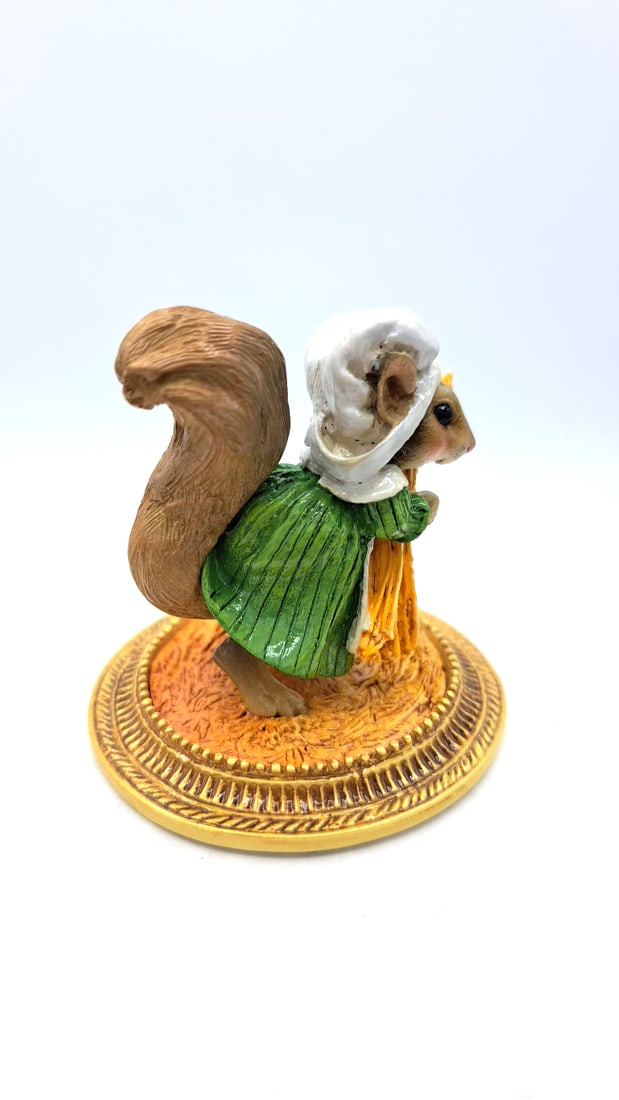Wff Mu-06 Squirrel Peasante La Gauguin Meadow Muses Figurine - 4